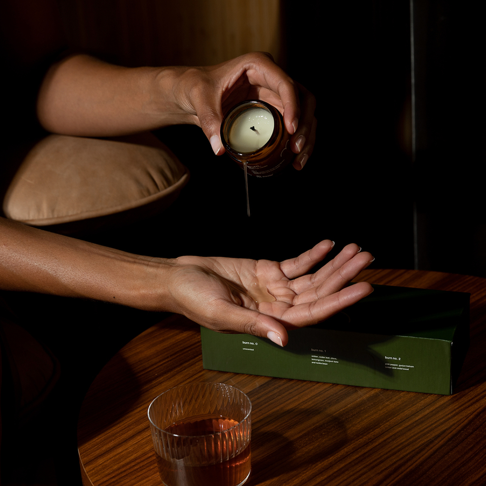 crea_maude-burn-massage-candle-no2